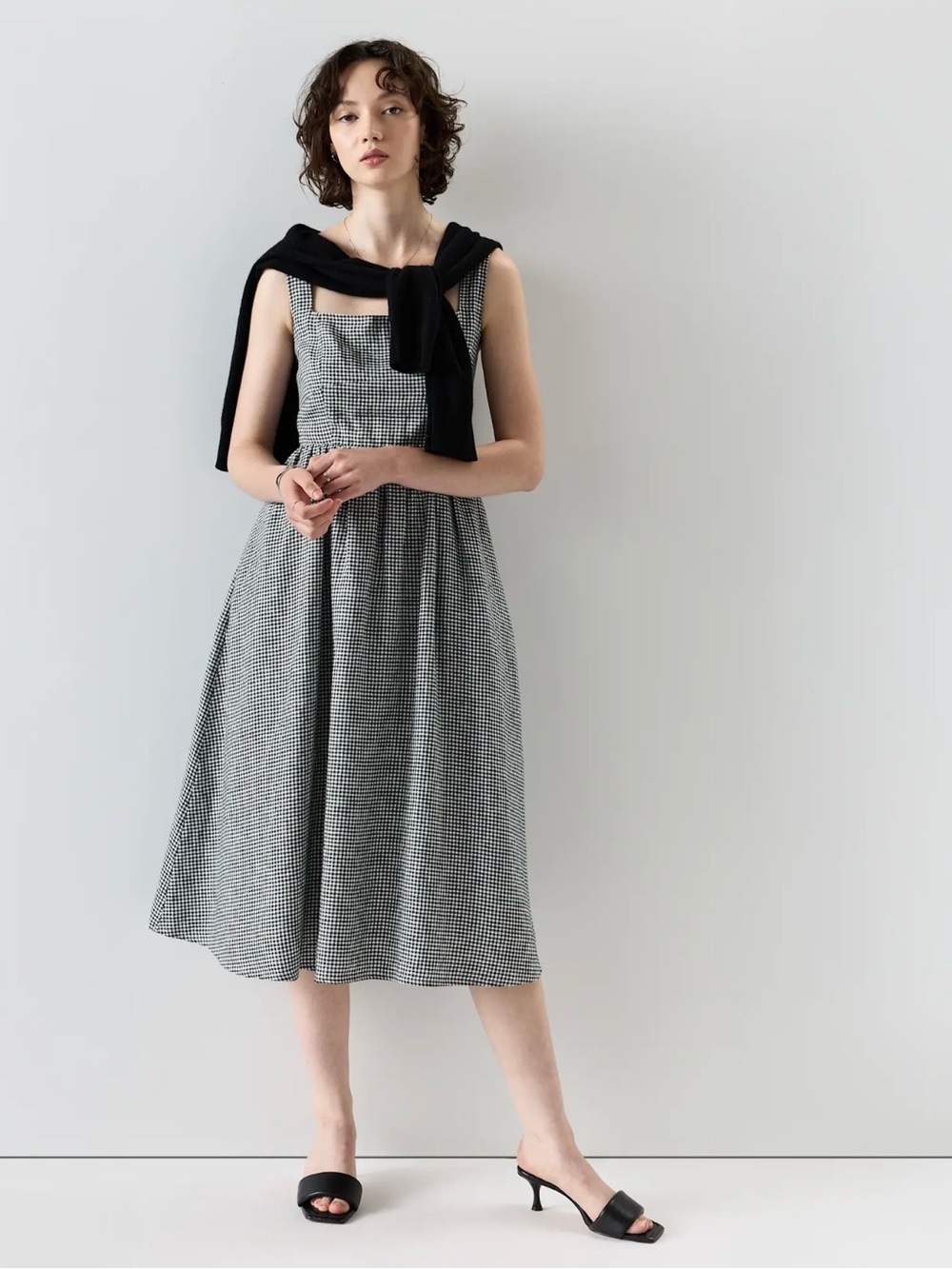 Quince 100% European Linen Fit & Flare Midi Dress Black & White Small